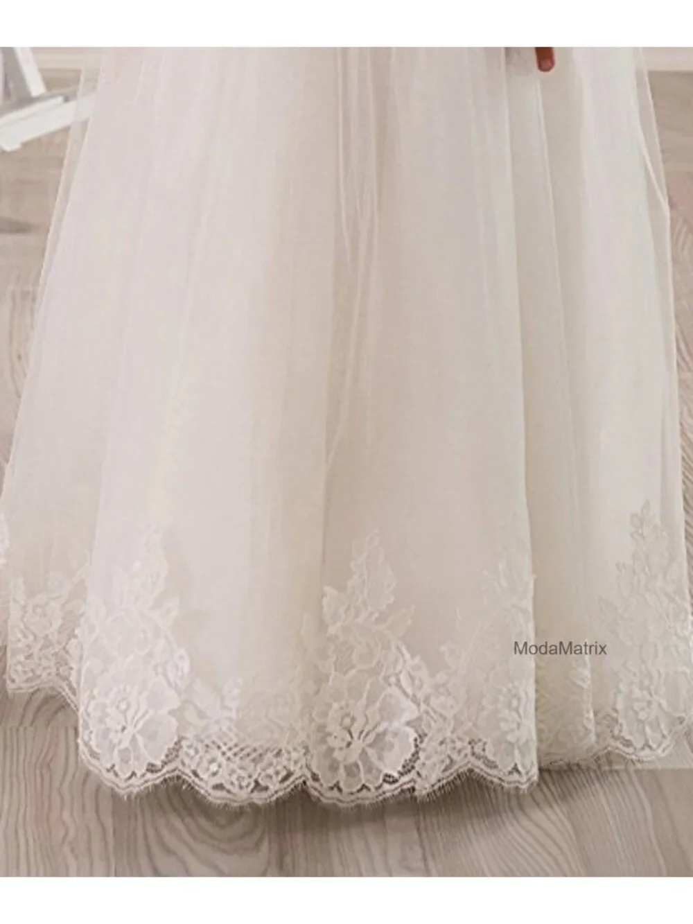 Lace Embellished A-Line Sleeveless Girls Wedding Party Dress